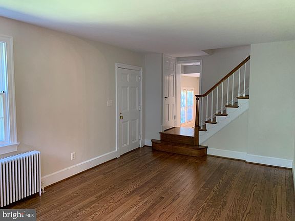 2nd image of 310 W Alexandria Ave
