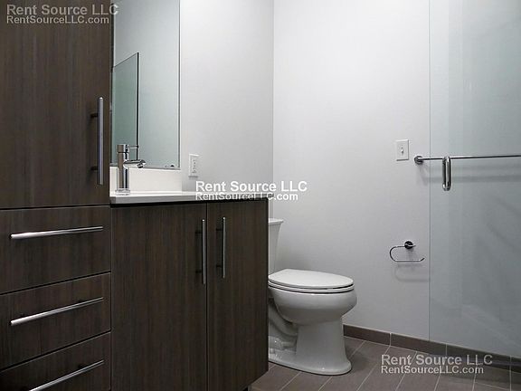 5th image of 180 Telford St #513AB