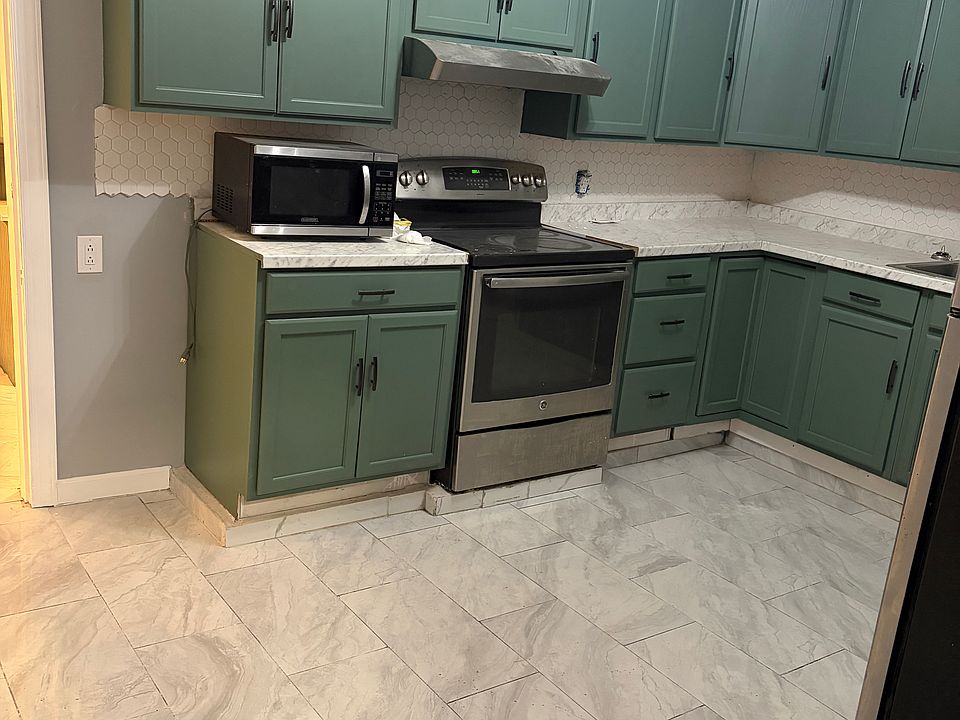 1st image of 23-25 Hobson St #3
