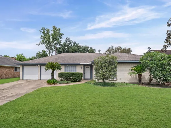 8223 Gulf Tree Ln, Houston, TX 77075