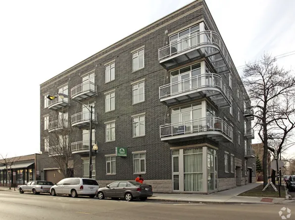 2024 N California Ave APT 2D, Chicago, IL 60647