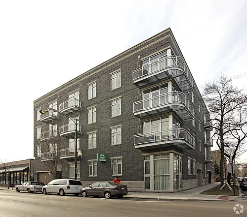 2024 N California Ave #2D Photo 1