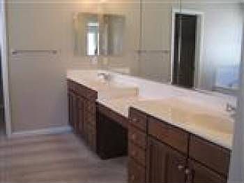 2nd image of 2311 N Creekside Dr