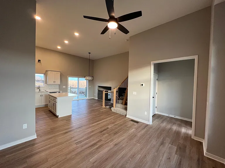 16196 Giorgia St — Photo 10