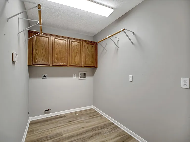 1709 Orlando St — Photo 38