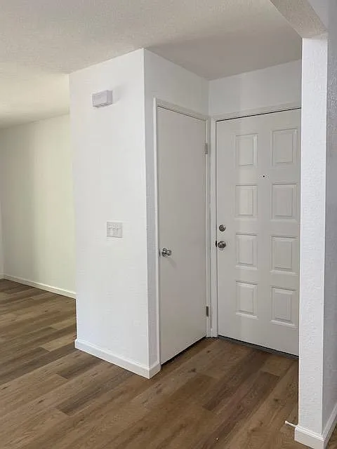 1801 Woodlake Dr — Photo 4