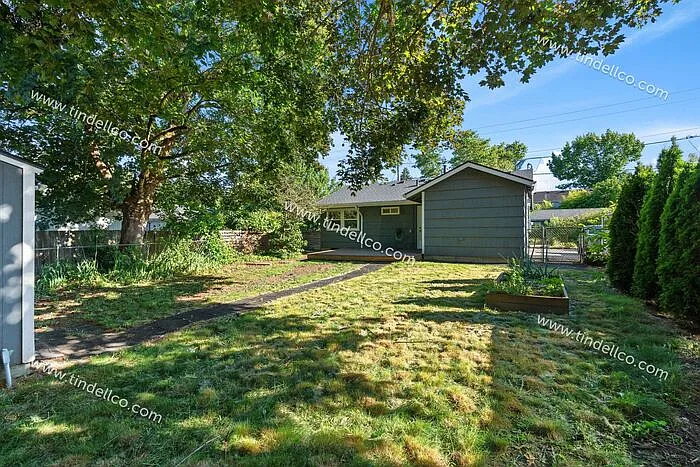 7927 N Olympia St — Photo 19