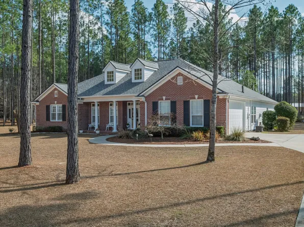 139 Sand Pine Trl, Crawfordville, FL 32327
