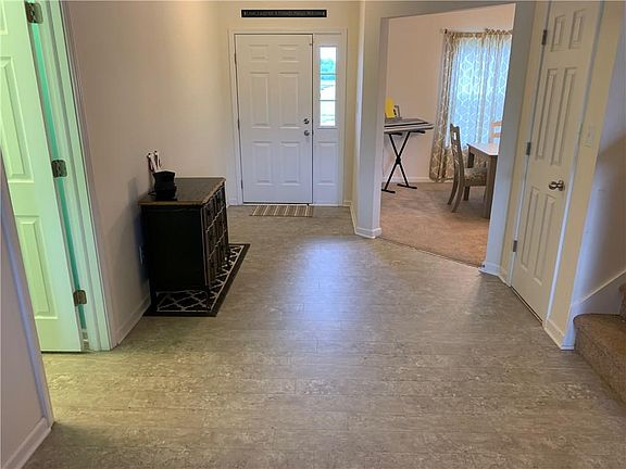 2nd image of 526 N Wyndstone Way