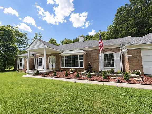 2nd image of 9 HAZLETT COURT