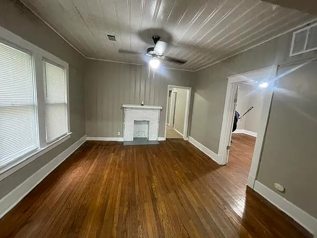 3652 Faxon Ave — Photo 4