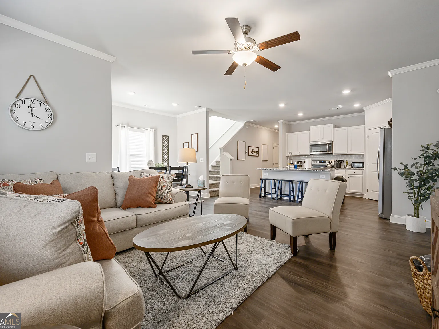 3 bed, 2.5 bath, $5,049 — Photo 1