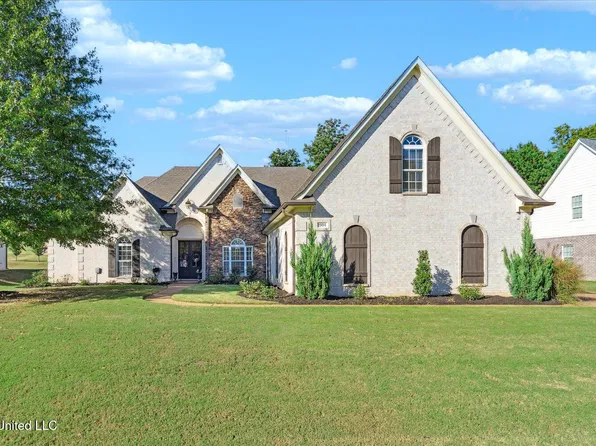 1904 Gilless Point S, Southaven, MS 38671