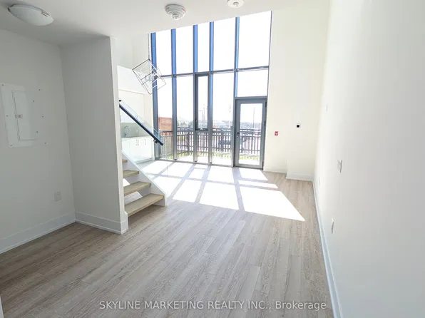 2450 Old Bronte Rd #102, Oakville, ON L6M 5P6