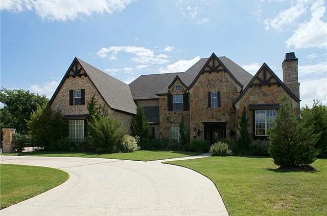 1st image of 2109 Palomar Trl