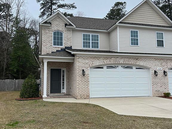 2nd image of 1628 Cambria Dr #A