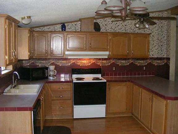2nd image of 10328 Tamarack Dr