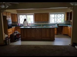 831 S 19th St, Decatur, IL 62521