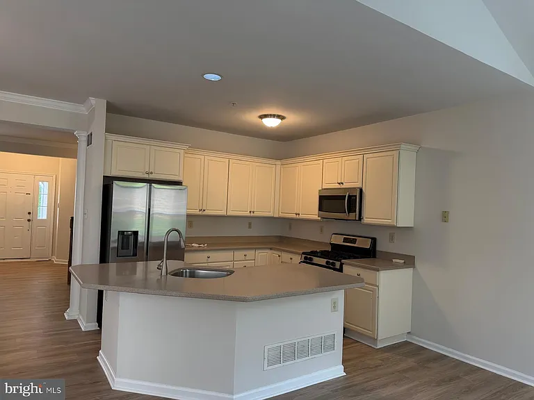 42 Madison Way — Photo 6