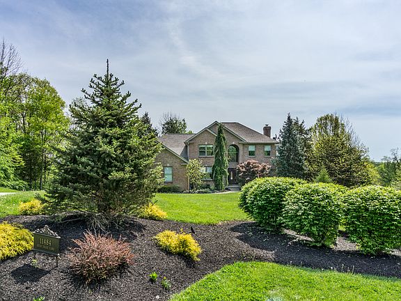 2nd image of 11484 Deer Trace Ln