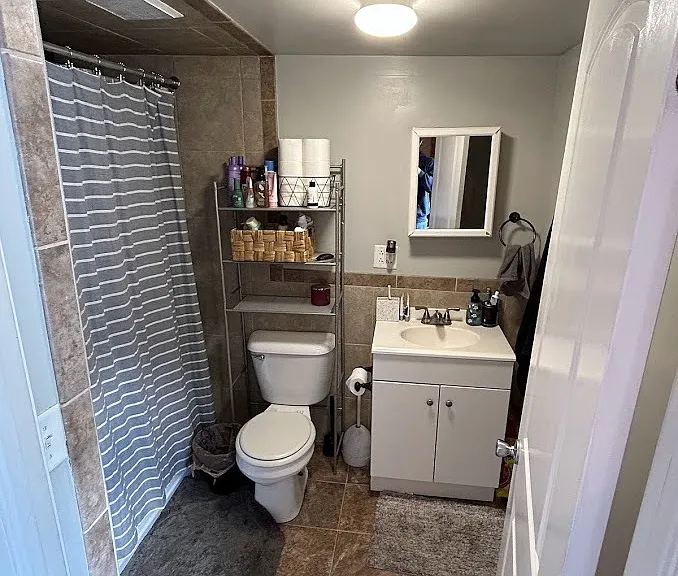 2333 W Clifton Ave — Photo 21