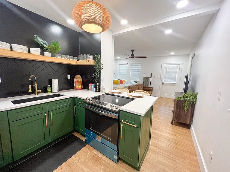 1402 Glendale Rd W #2 — Photo 9
