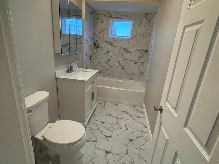 79 Abbott St #2 — Photo 2