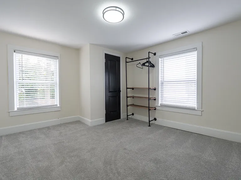 1114 Hoover Ave — Photo 16
