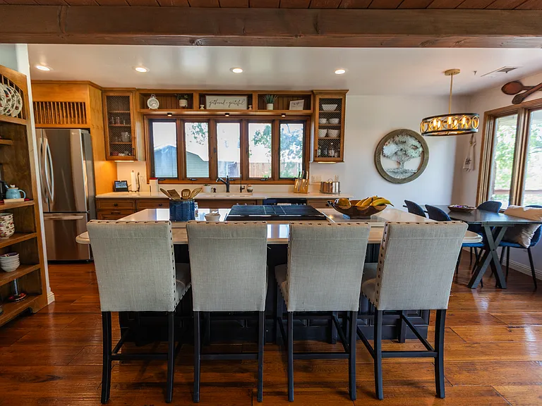 Edgewater Cir — Photo 7