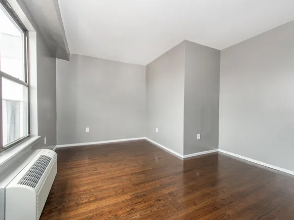 44 Sherman Avenue image 8 of 21