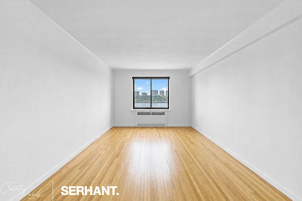 Living room, photo 1