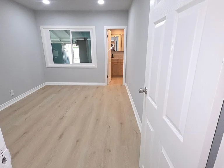 230 Daroca Ave — Photo 5
