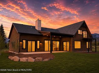 371 Desert Fox Ln, Victor, ID 83455