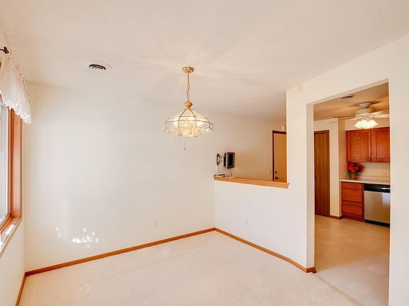 5th image of 3730 Gershwin Ln N