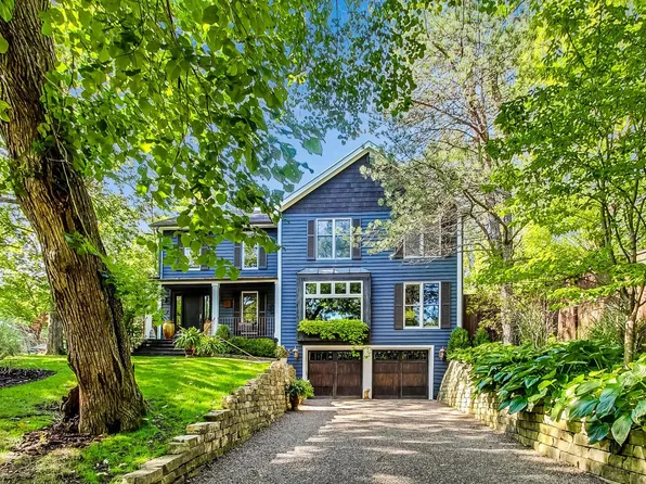 551 Ravinia Rd, Highland Park, IL 60035