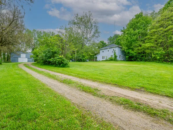 8324 Hagar Shore Rd, Watervliet, MI 49098