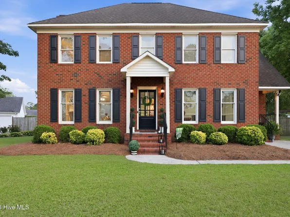 1604 Paramore Drive, Greenville, NC 27858