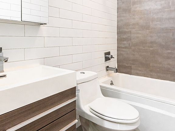 2nd image of 240 Madison St #3P