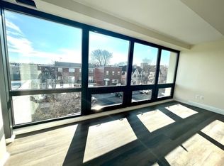 20-30 42nd St #2AA, Astoria, NY 11105