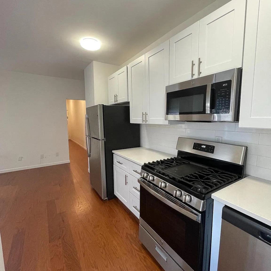 1 bed, 800 sqft, $1,650 — Photo 3