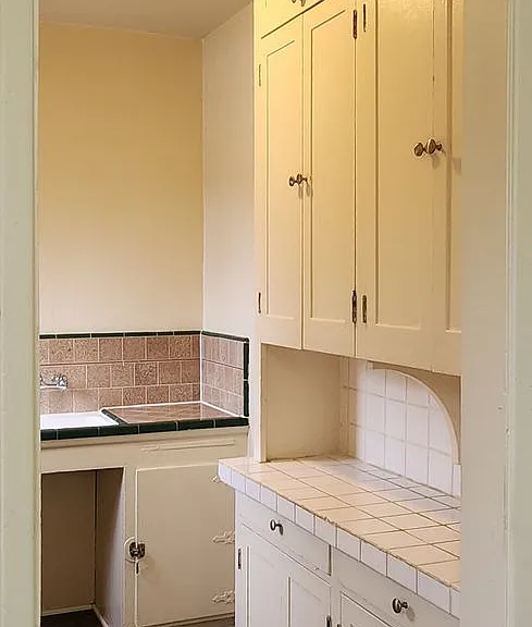 1132 Poli St — Photo 5