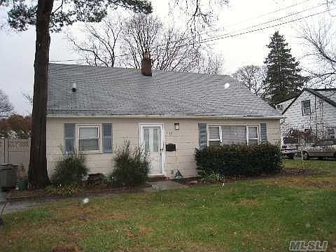 1st image of 115 Reiss Ave