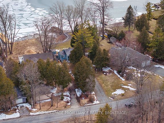 2nd image of 138 Nicholson Point Rd