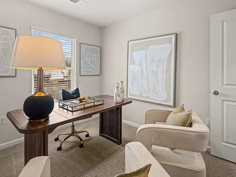4270 Notting Hill Dr SW — Photo 32