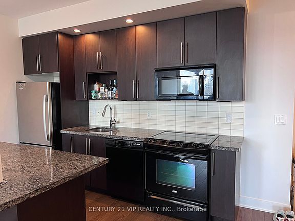 5th image of 28 Linden St #1605
