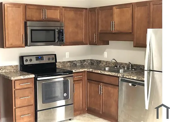 2 bed, 1015 sqft, $1,150 — Photo 4