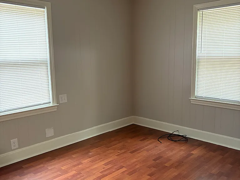 416 Manor Cir — Photo 8