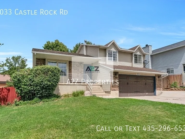 1033 E Castle Rock Rd — Photo 1