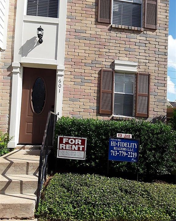 1st image of 2808 Grants Lake Blvd