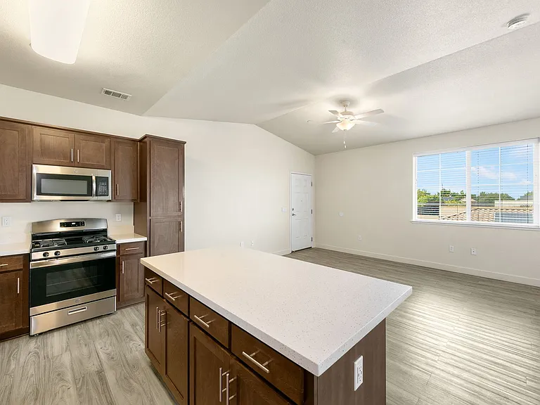 Luxe Ripon Apartments — Photo 17